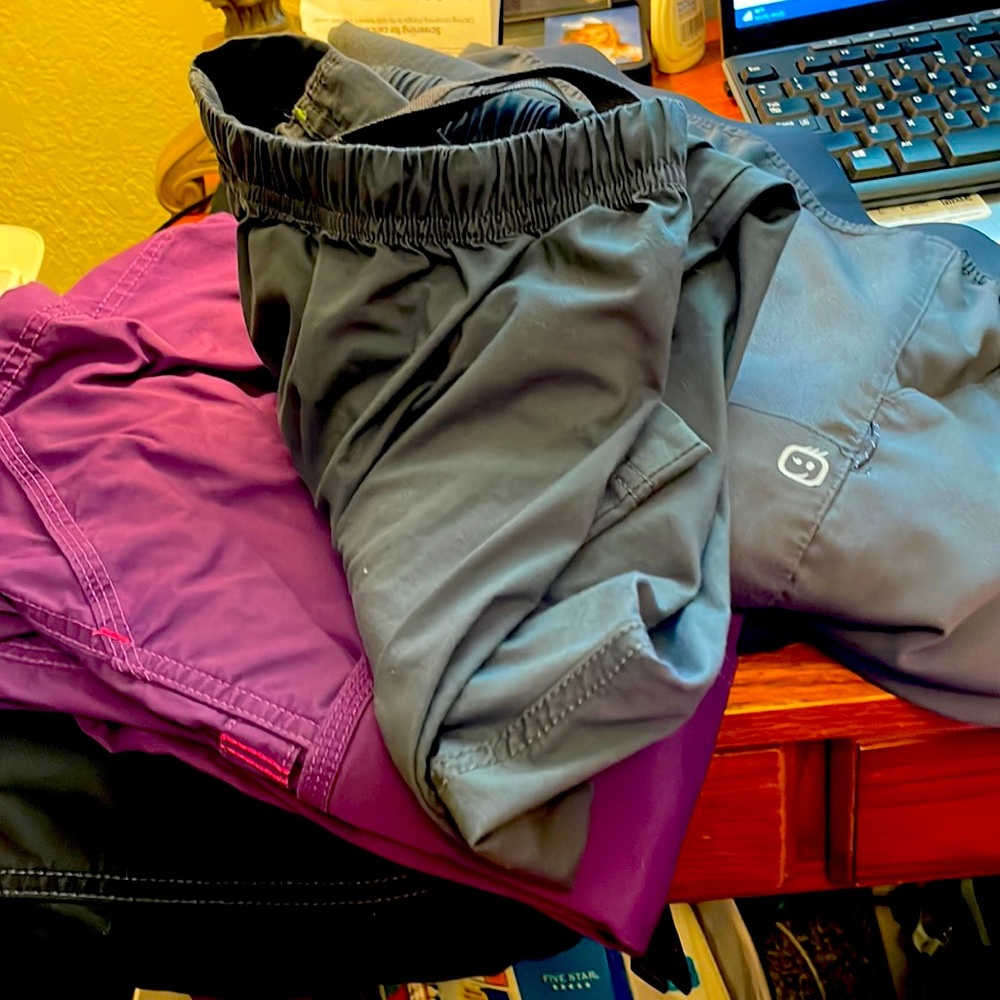 Four pair of nearly new scrub pants(ONLY) 3X PETITE Wonder Winks.